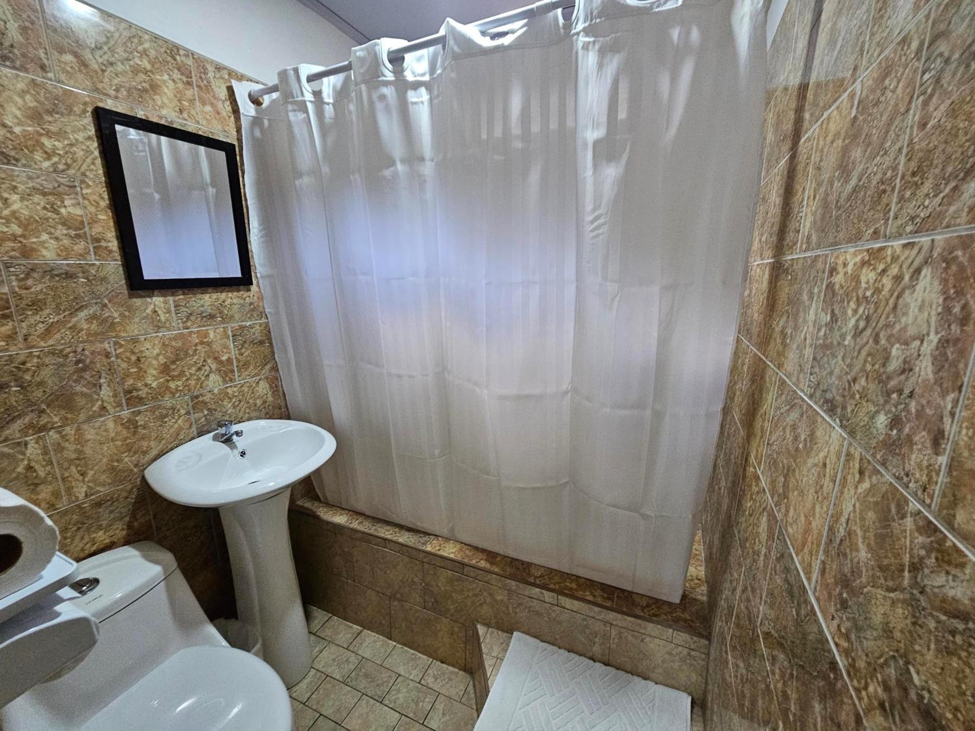 Hotel Luna Liberiana מראה חיצוני תמונה